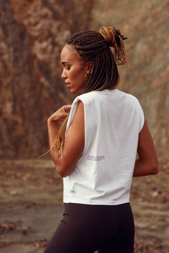 Muscle Tee - Organic Cotton Padded Shoulder T-shirt in white